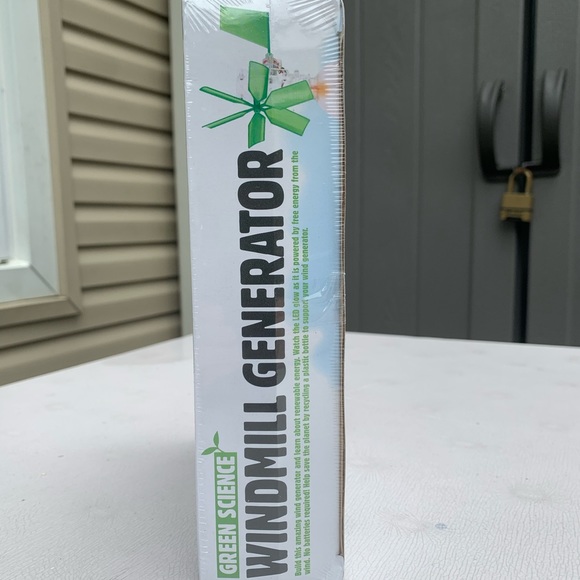 Green Science Windmill Generator - Picture 2 of 5